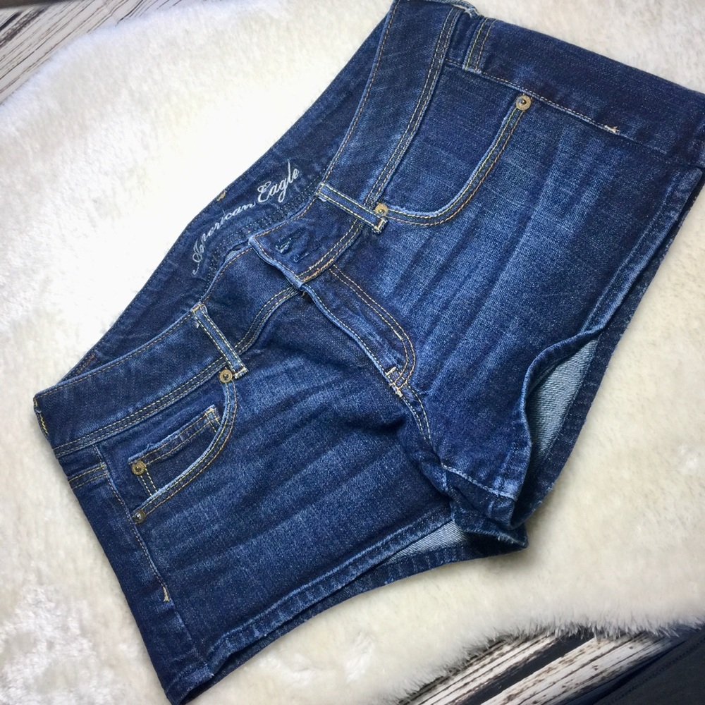 American Eagle low rise dark wash shorts size 10